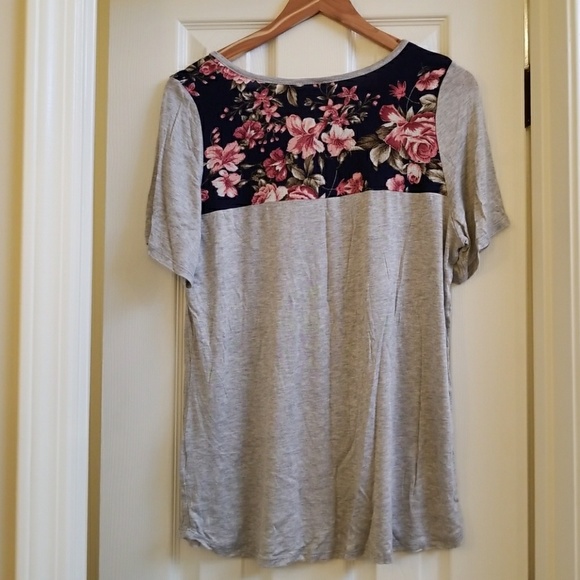 Grey Floral Contrast Tee - Picture 4 of 4